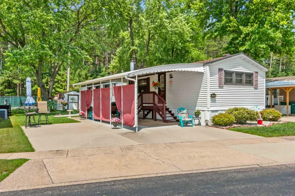 $89,900 | 7740 South Park Road, Unit 130, Wisconsin Rapids, WI 54494