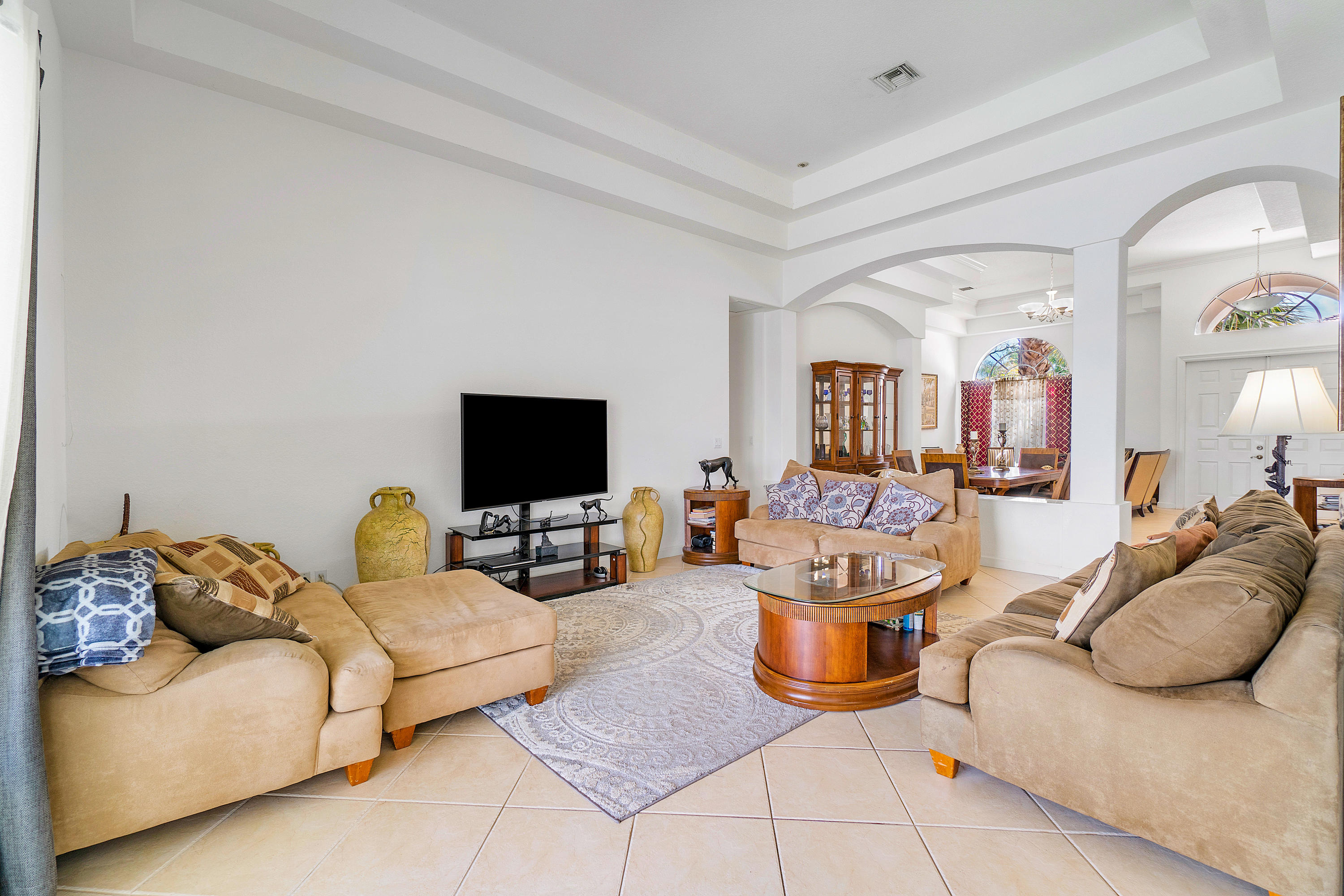 3839 Victoria Road West Palm Beach, FL 33411 - Photo 13 of 29 Downstairs Living Area