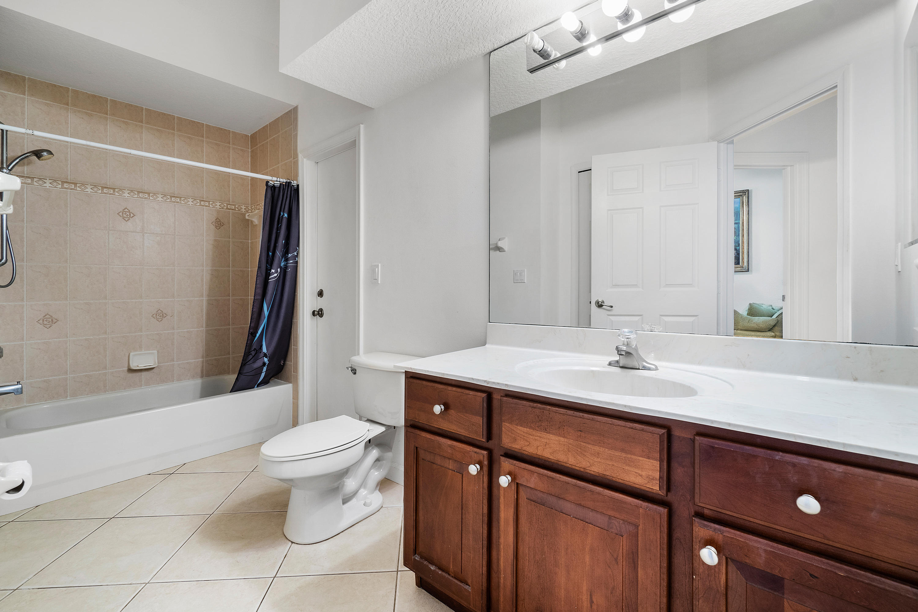 3839 Victoria Road West Palm Beach, FL 33411 - Photo 23 of 29 Bathroom 3