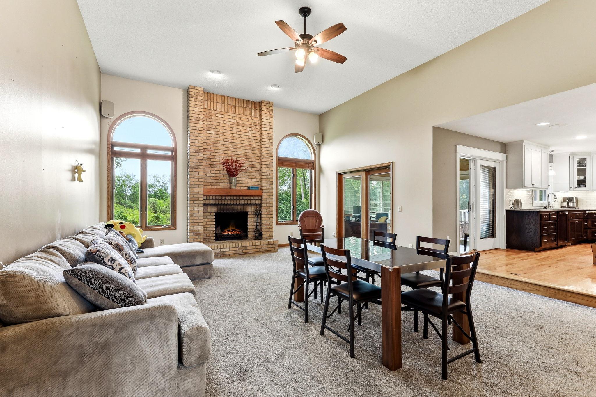 5968 Scenic Place Shoreview, MN 55126 - Photo 6 of 32
