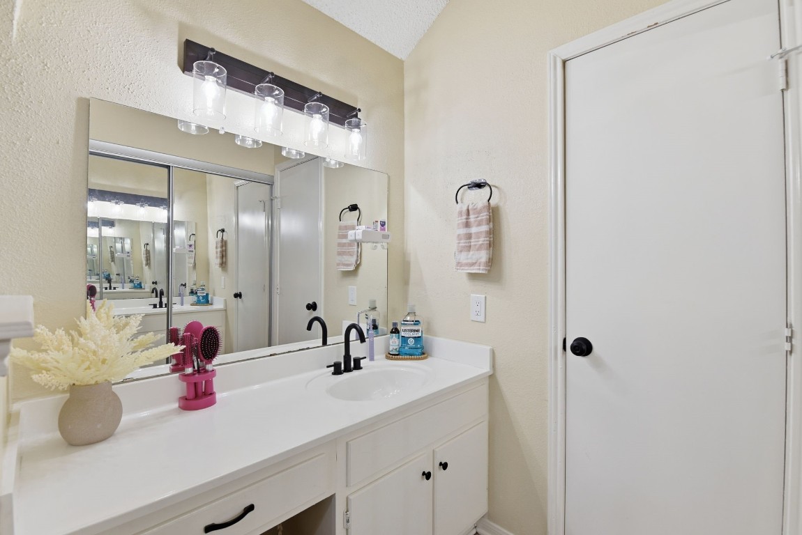 1131 Somercotes Lane Channelview, TX 77530 - Photo 22 of 37