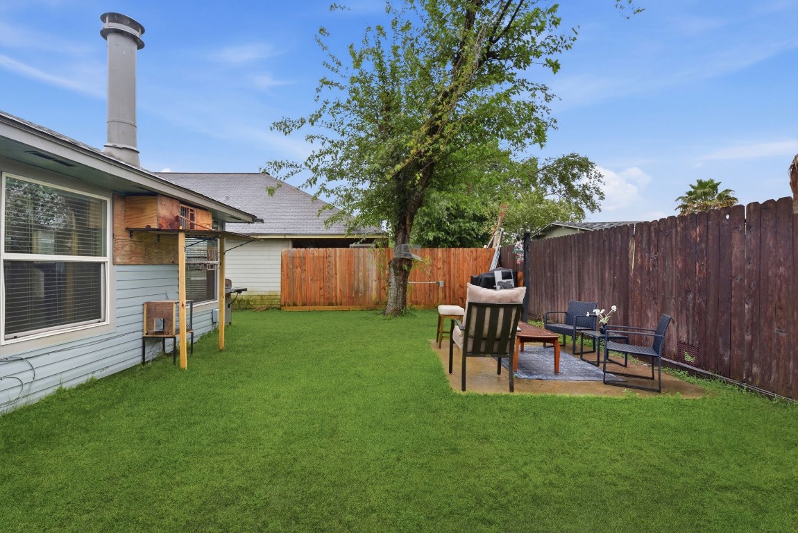 1131 Somercotes Lane Channelview, TX 77530 - Photo 32 of 37