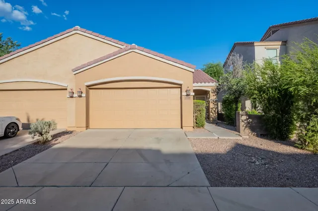 $289,900 | 13461 North 87th Drive, Peoria, AZ 85381