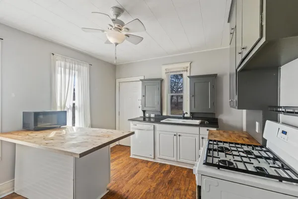 $449,900 | 2542 Northeast Jackson Street, Minneapolis, MN 55418