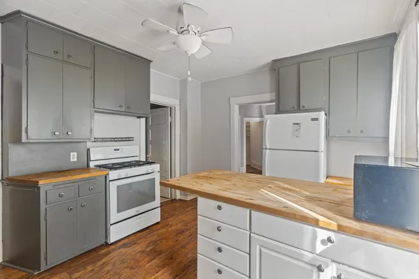 $449,900 | 2542 Northeast Jackson Street, Minneapolis, MN 55418