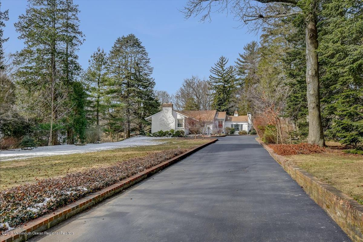 206 Hope Road Tinton Falls, NJ 07724 - Photo 2 of 36 04-Front_Driveway