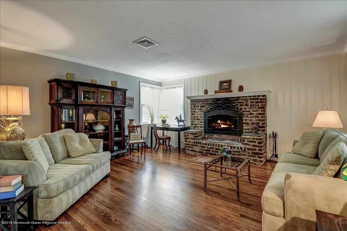 206 Hope Road Tinton Falls, NJ 07724 - Photo 4 of 36 05-Living_Room