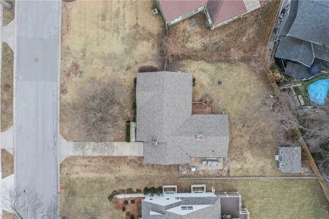 $425,000 | 4907 West 70th Terrace, Prairie Village, KS 66208