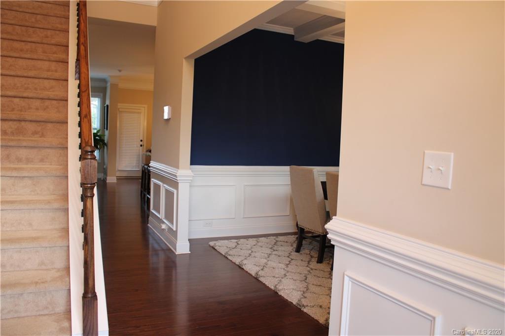 9103 Inverness Bay Road Charlotte, NC 28278 - Photo 12 of 48 Gallery Image 12