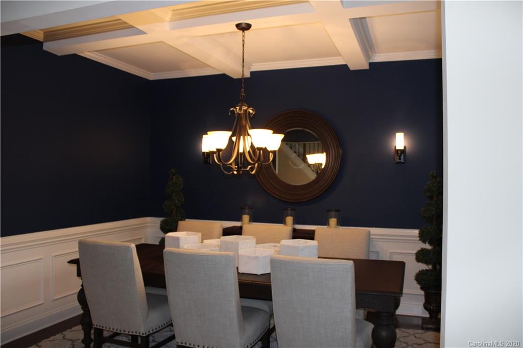 9103 Inverness Bay Road Charlotte, NC 28278 - Photo 14 of 48 Gallery Image 14