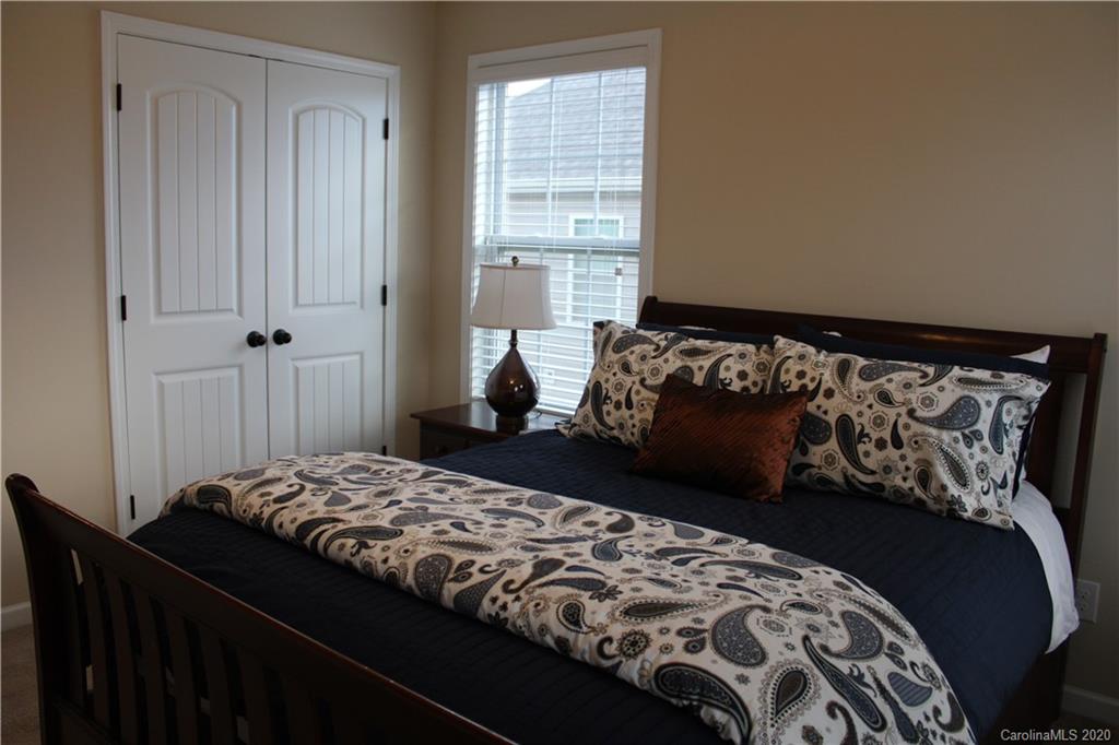 9103 Inverness Bay Road Charlotte, NC 28278 - Photo 31 of 48 Gallery Image 31