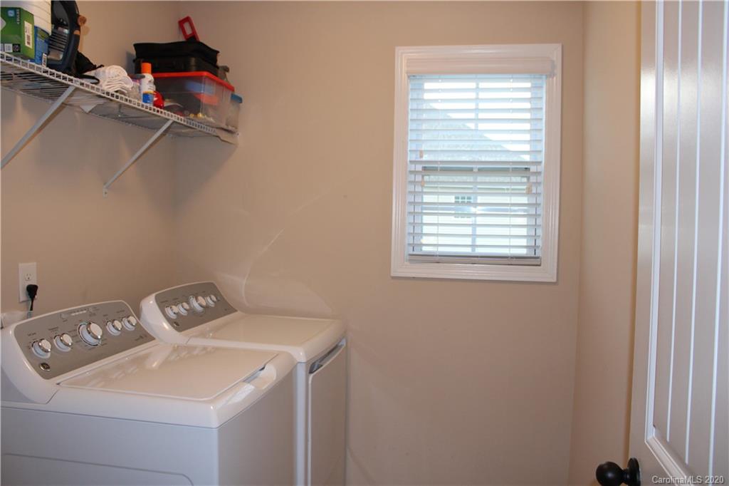 9103 Inverness Bay Road Charlotte, NC 28278 - Photo 33 of 48 Gallery Image 33
