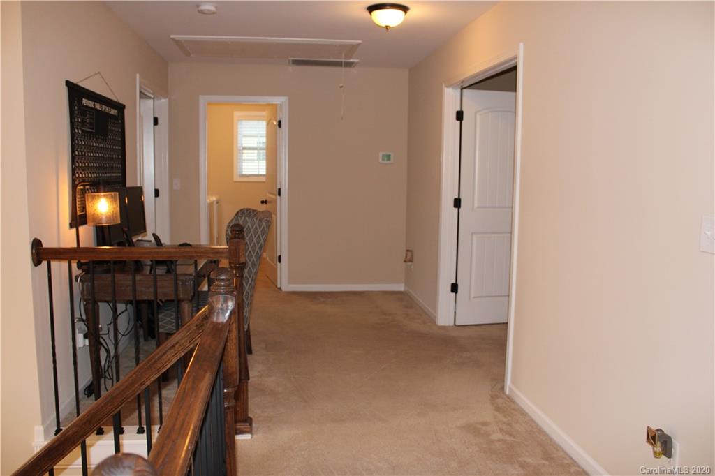 9103 Inverness Bay Road Charlotte, NC 28278 - Photo 34 of 48 Gallery Image 34