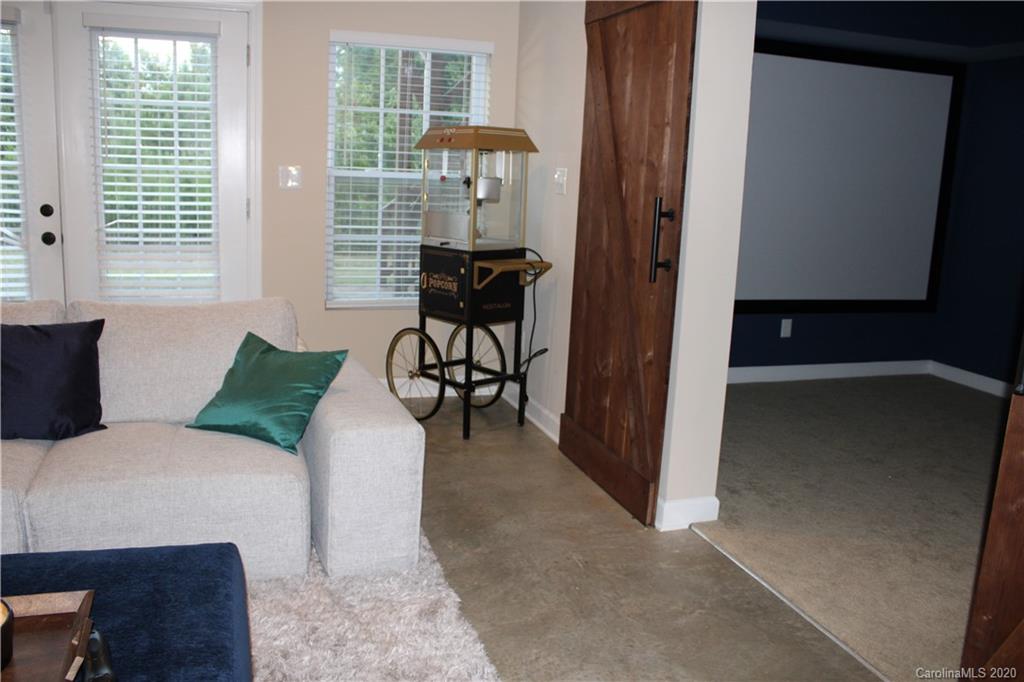 9103 Inverness Bay Road Charlotte, NC 28278 - Photo 43 of 48 Gallery Image 43