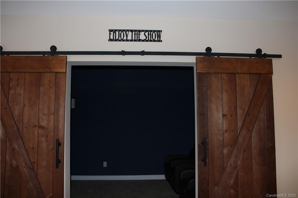 9103 Inverness Bay Road Charlotte, NC 28278 - Photo 46 of 48 Gallery Image 46