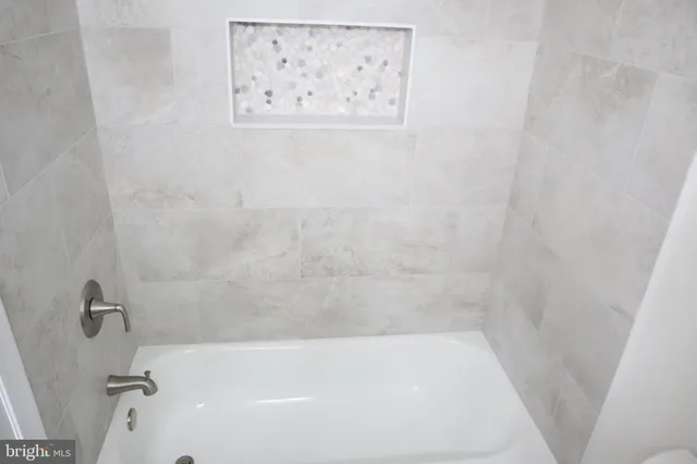 $2,910 | 19053 Sawyer Terrace, Germantown, MD 20874