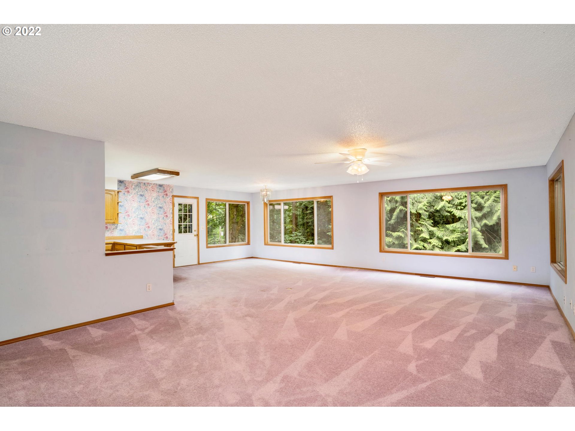 32720 Northeast Chamberlain Road Corbett, OR 97019 - Photo 5 of 32 Gallery Image 5