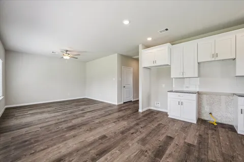 $229,900 | 6913 Carver Avenue, Texas City, TX 77591