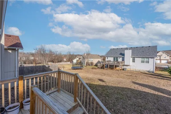 $374,900 | 1219 South Country View Lane, Warrensburg, MO 64093