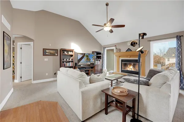 $364,900 | 1219 South Country View Lane, Warrensburg, MO 64093