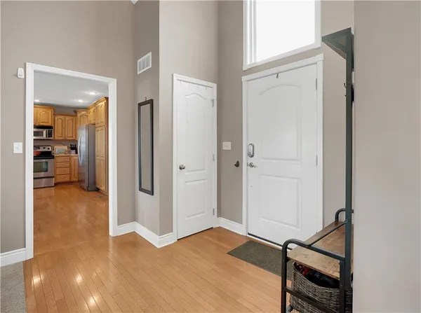 $374,900 | 1219 South Country View Lane, Warrensburg, MO 64093