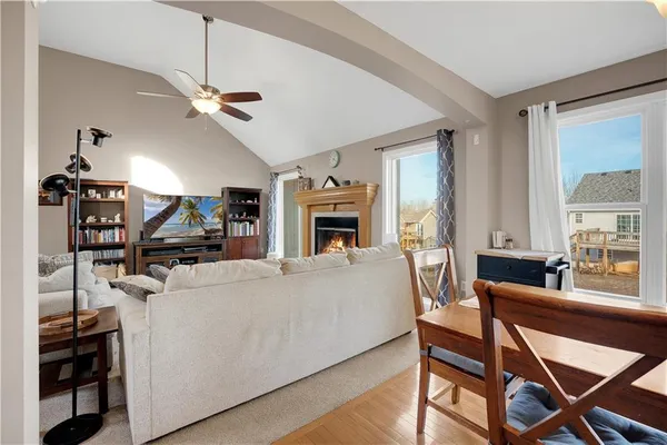 $364,900 | 1219 South Country View Lane, Warrensburg, MO 64093