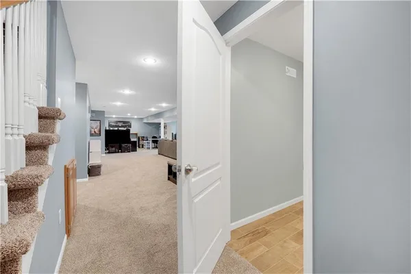 $364,900 | 1219 South Country View Lane, Warrensburg, MO 64093