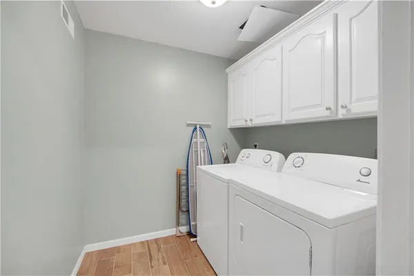 $374,900 | 1219 South Country View Lane, Warrensburg, MO 64093