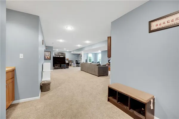 $357,900 | 1219 South Country View Lane, Warrensburg, MO 64093