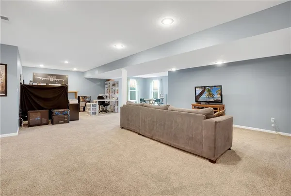 $374,900 | 1219 South Country View Lane, Warrensburg, MO 64093