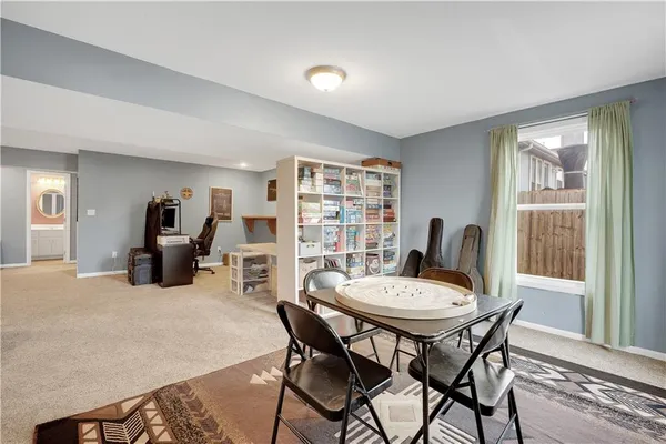 $364,900 | 1219 South Country View Lane, Warrensburg, MO 64093