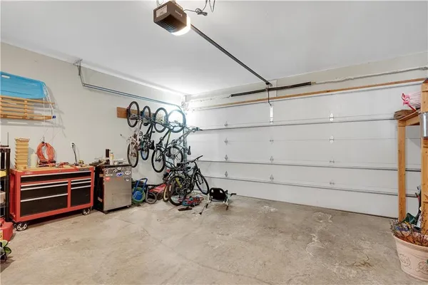 $364,900 | 1219 South Country View Lane, Warrensburg, MO 64093