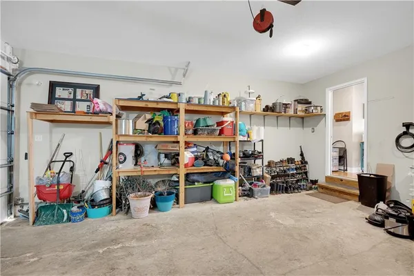 $374,900 | 1219 South Country View Lane, Warrensburg, MO 64093