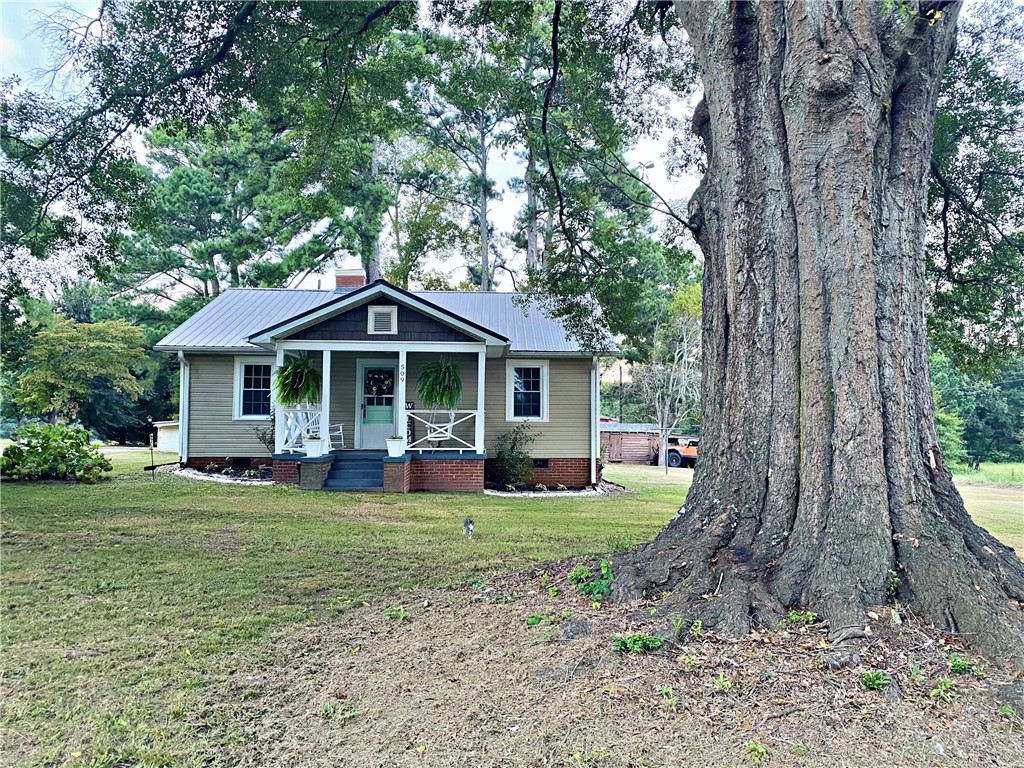 509 Beeks Road Belton, SC 29627 - Photo 1 of 29