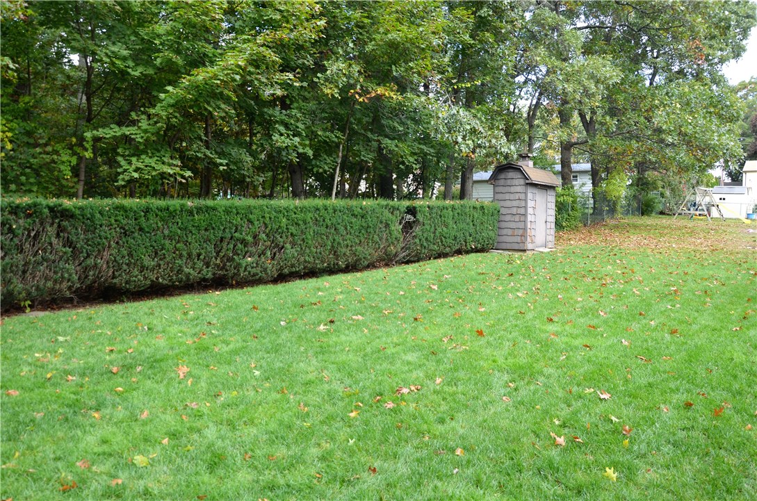 169 Viceroy Road Warwick, RI 02886 - Photo 15 of 17