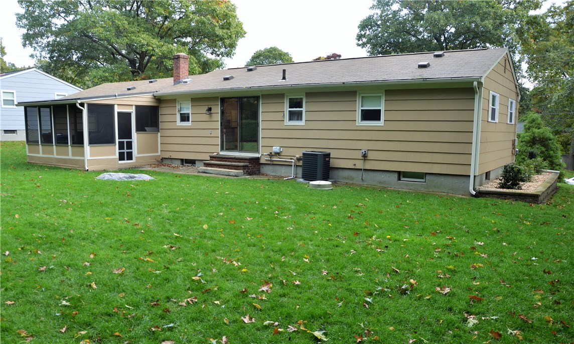 169 Viceroy Road Warwick, RI 02886 - Photo 16 of 17 Yard