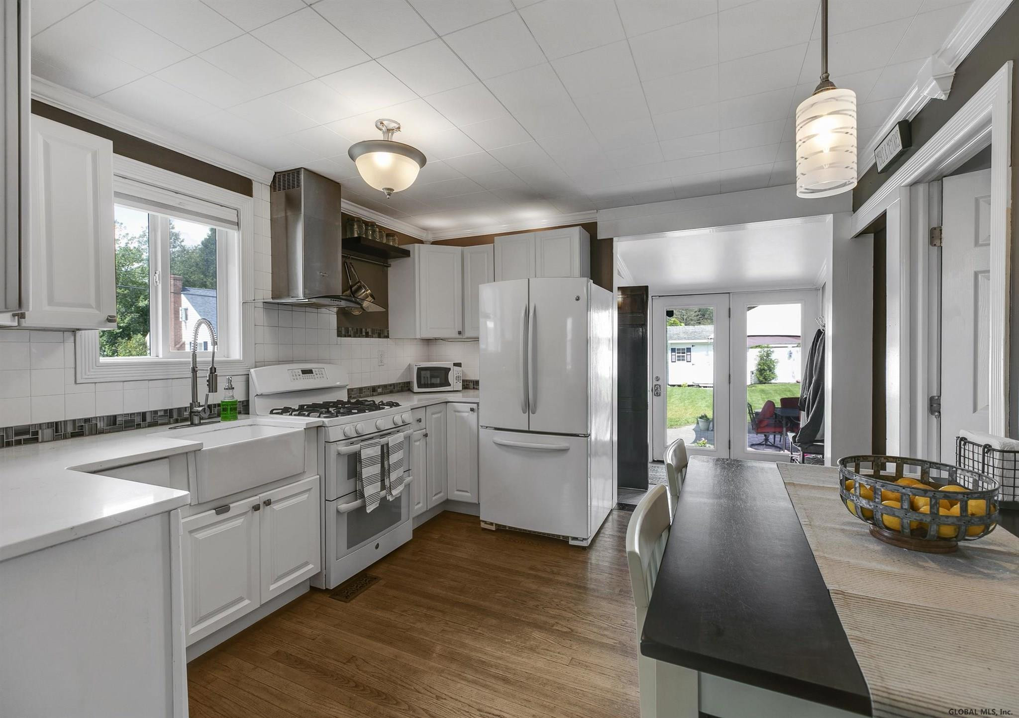 828 Kings Road Rotterdam, NY 12303 - Photo 6 of 25 Photo 6