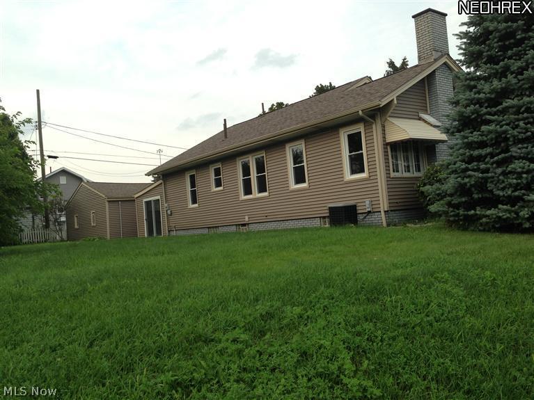 2225 9th Street Northwest Canton, OH 44708 - Photo 6 of 25 Gallery Image 6