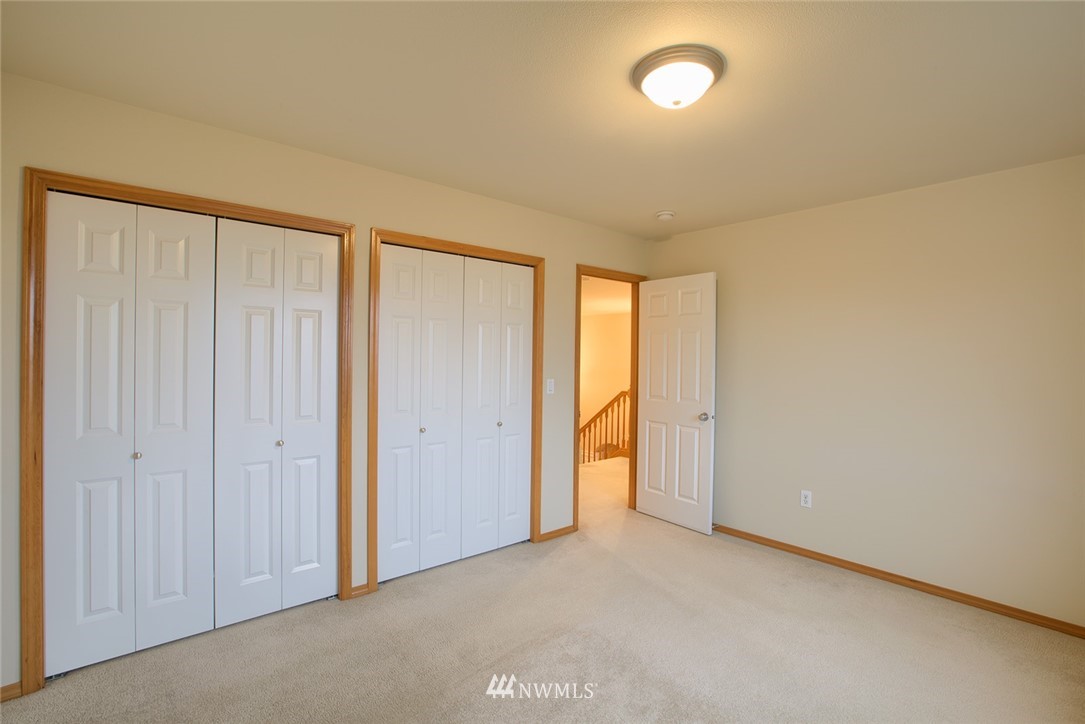 327 Quincy Avenue Northeast Renton, WA 98059 - Photo 21 of 24 Gallery Image 21
