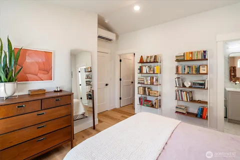 $850,000 | 2110 North 43rd Street, Seattle, WA 98103