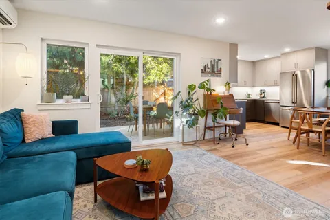 $850,000 | 2110 North 43rd Street, Seattle, WA 98103