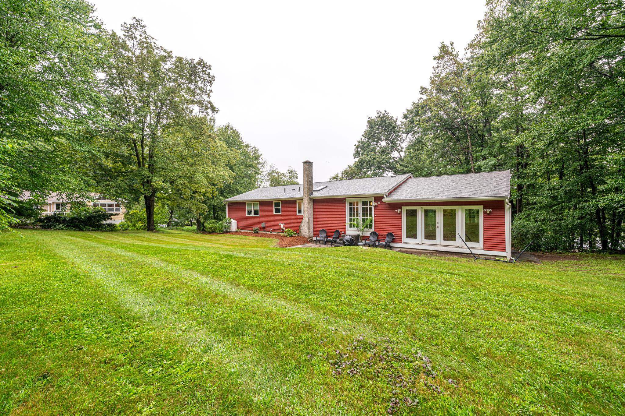 24 West Shore Road Windham, NH 03087 - Photo 16 of 26