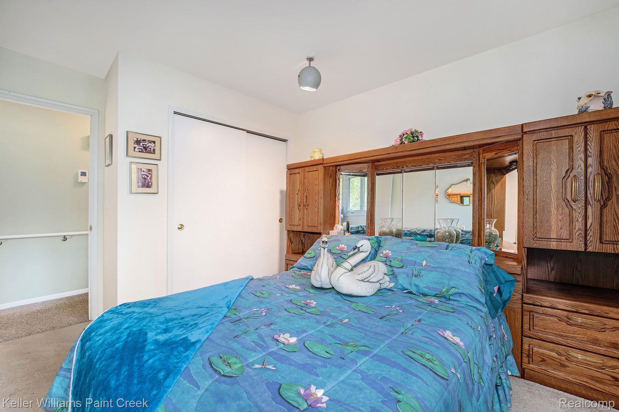267 Shagbark Drive Rochester, MI 48309 - Photo 17 of 36 Bedroom #1