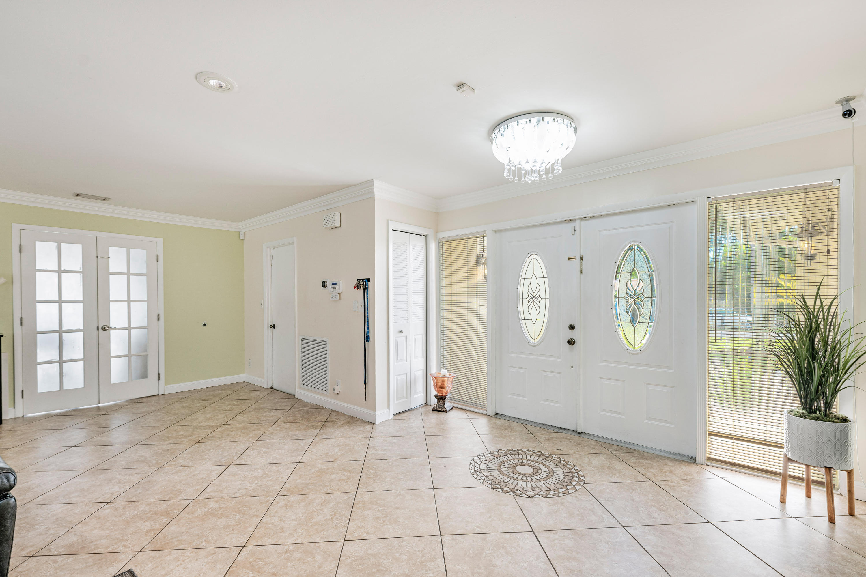 4657 Sugar Pine Drive Boca Raton, FL 33487 - Photo 12 of 45 9