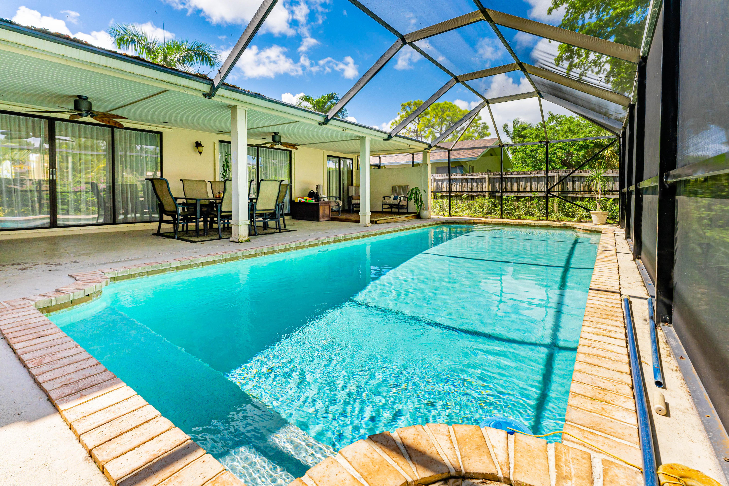4657 Sugar Pine Drive Boca Raton, FL 33487 - Photo 32 of 45 42