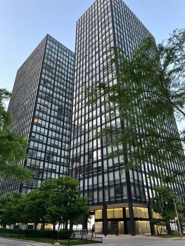 $137,000 | 880 North Lake Shore Drive, Unit 3H, Chicago, IL 60611