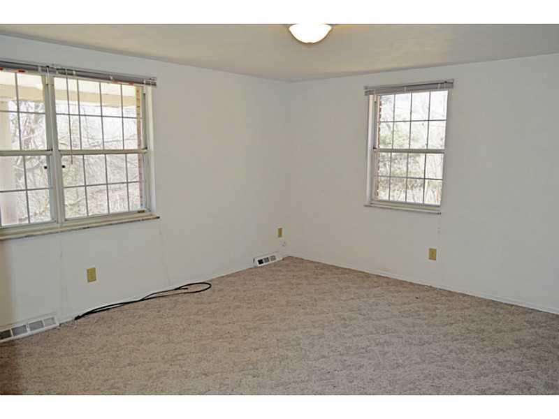 260 Kelly Road Washington, PA 15301 - Photo 12 of 25 Master Bedroom.