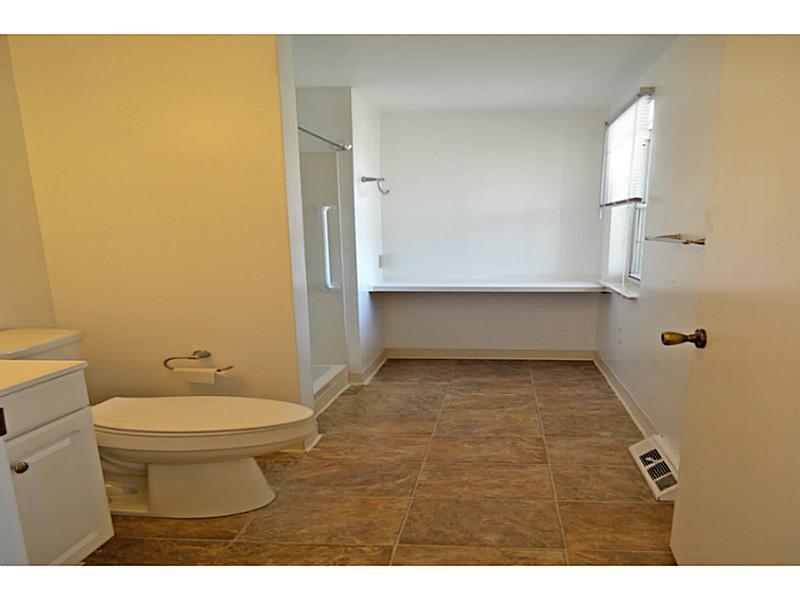 260 Kelly Road Washington, PA 15301 - Photo 14 of 25 Master Bath/Spa.