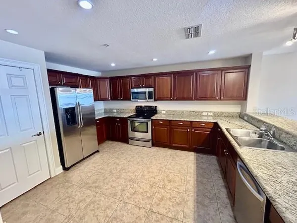 $399,900 | 225 West Seminole Boulevard, Unit 308, Sanford, FL 32771