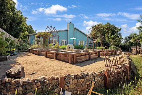 $569,000 | 1008 Suffolk Court, Winters, CA 95694